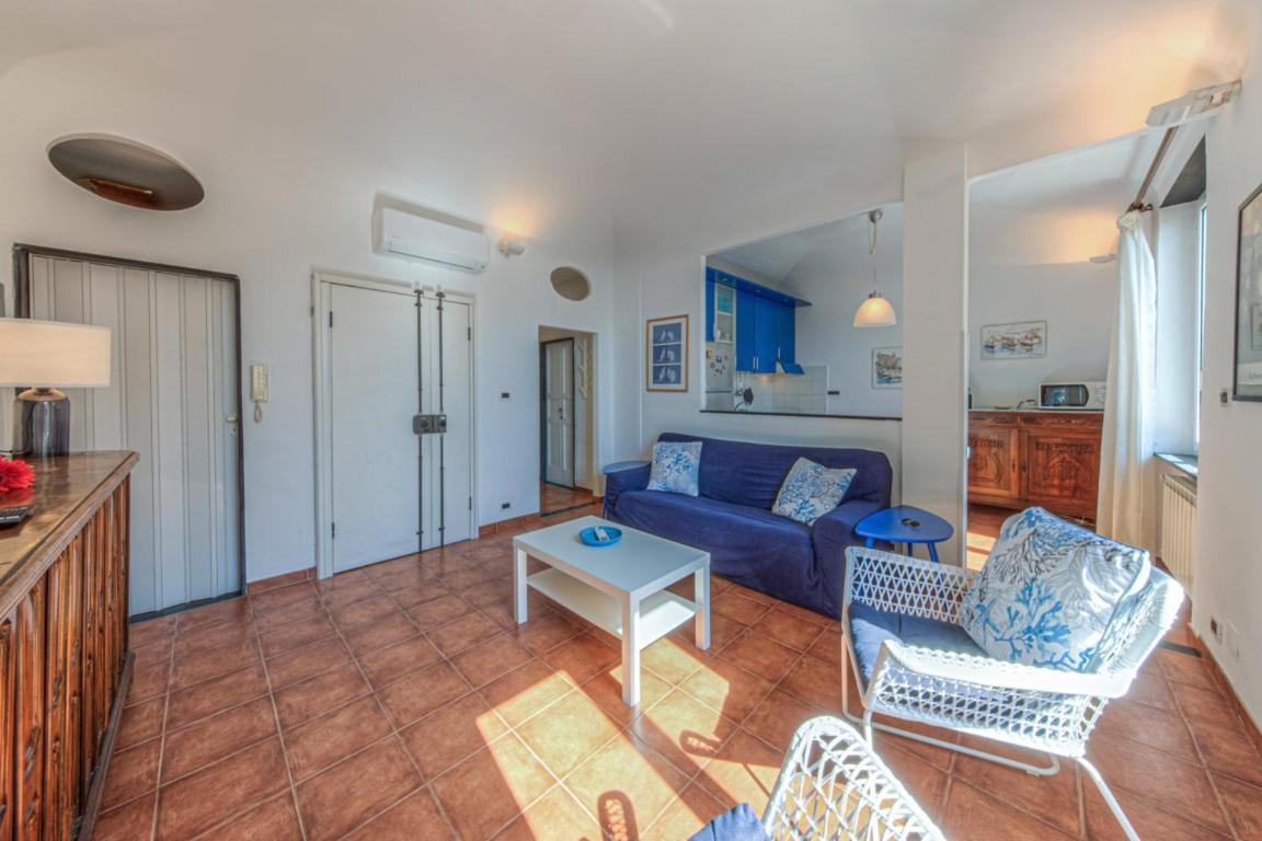 Casa Iris Confort E Mare A Due Passi 卡莫利 外观 照片